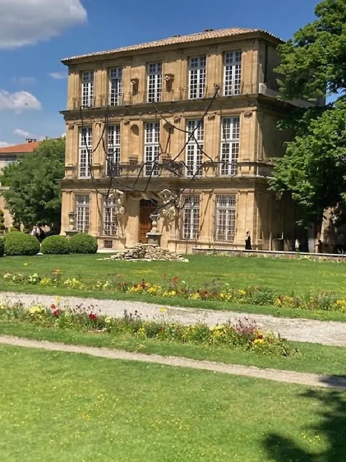 Blue Fountain Luxueux Studio Aix Centre Historique -Wifi-Smart Tv- Aix-en-Provence 0*,