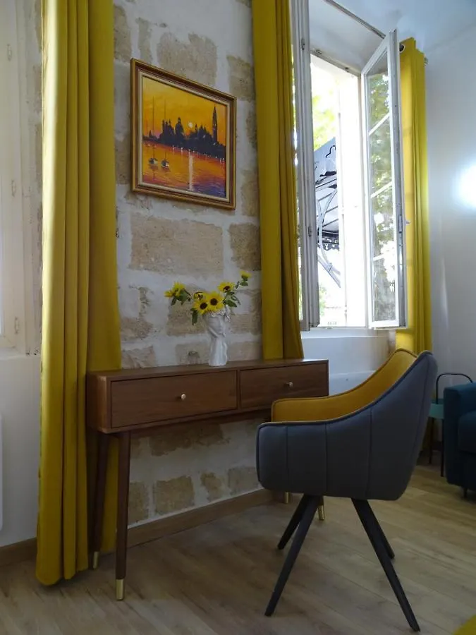Apartment Blue Fountain Luxueux Studio Aix Centre Historique -Wifi-Smart Tv- Aix-en-Provence